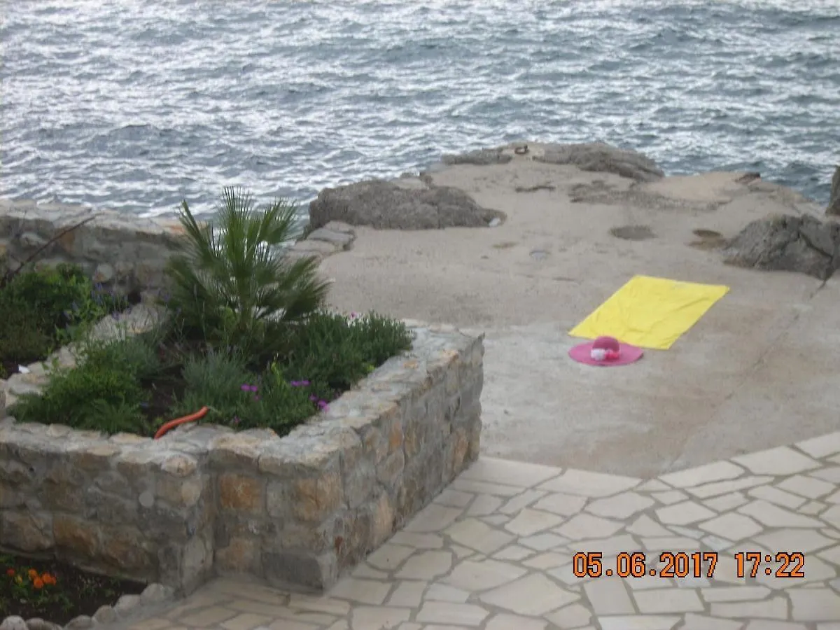 Apartment At Sea Lovran